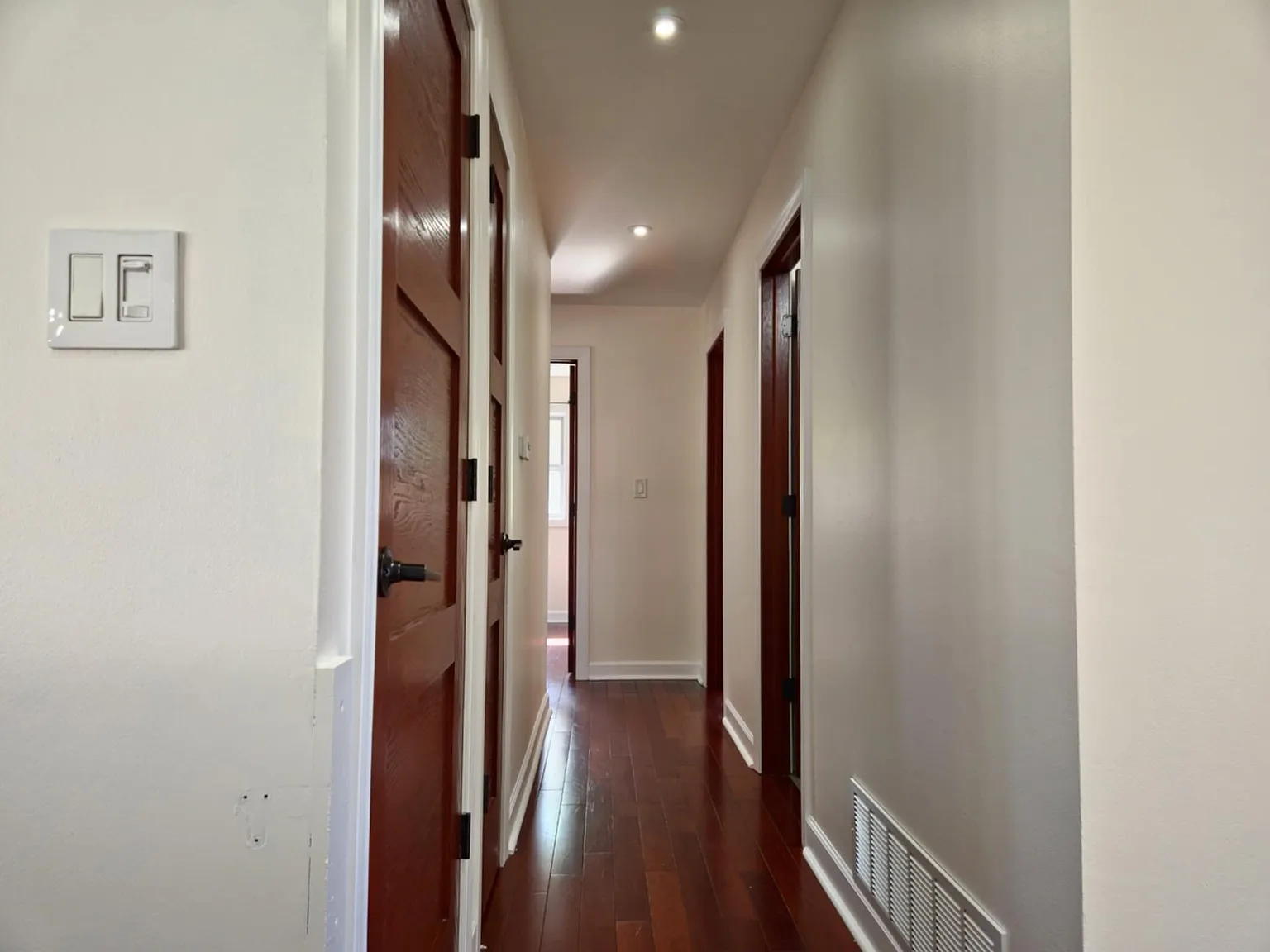 4 bed, 2.5 bath, 1762 sqft, $3,300 — Photo 4