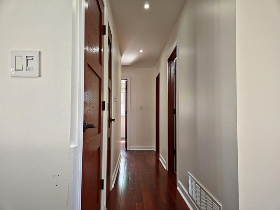 4th image of 217 Plum St
