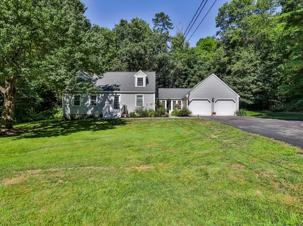 24 Beaver Brook Circle, Amherst, NH 03031