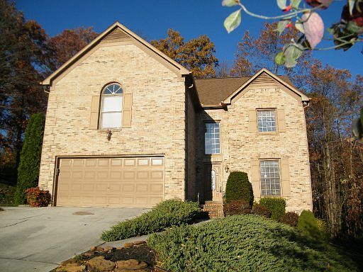 1st image of 7901 Queenborough Ln