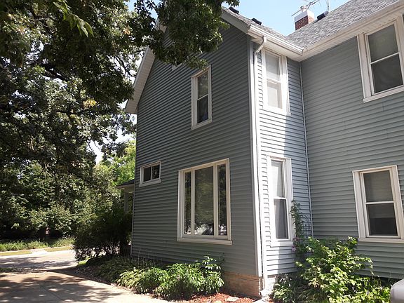 2nd image of 321 E Vine St