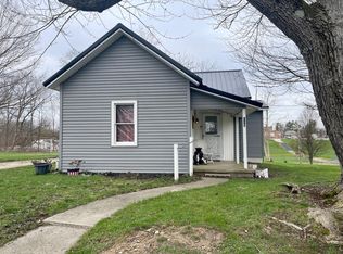 115 College St, Warren, IN 46792