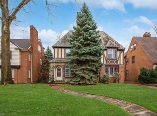 17800 Winslow Rd #2, Beachwood, OH 44122
