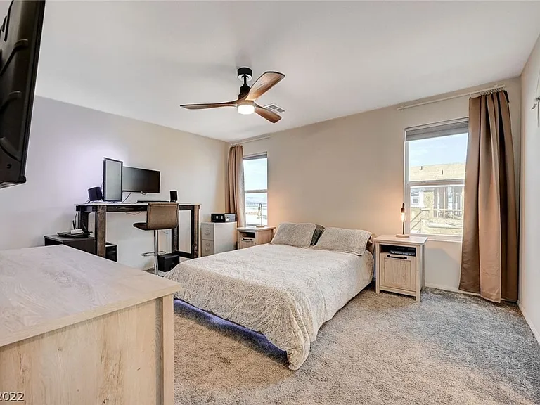 7040 Fossil Lake St — Photo 13