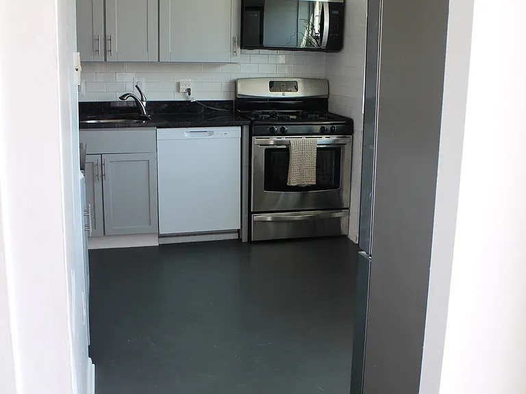 2324 Sun Valley Cir #J — Photo 1