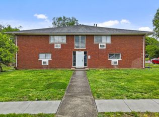 1921 Oxford Cir, Lexington, KY 40504