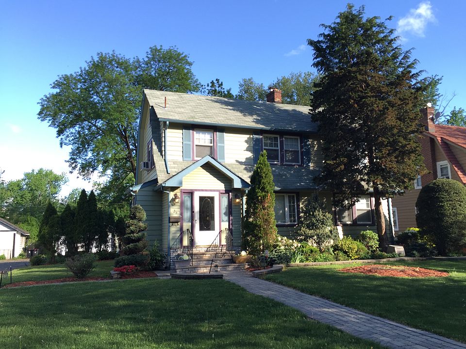 1st image of 39 Woodland Ave