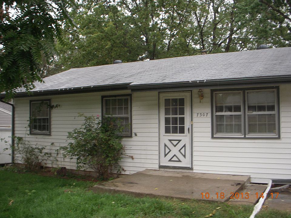 1st image of 7307 NE 51st St