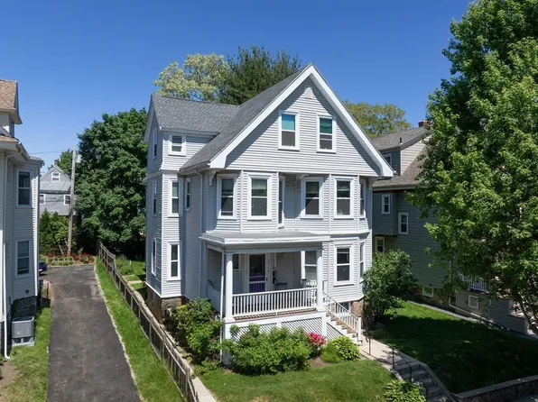 31 Ainsworth St, Roslindale, MA 02131