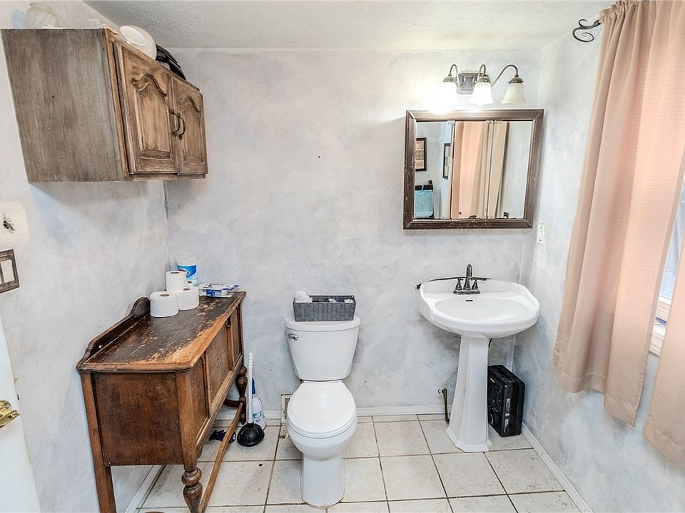 28th image of this home