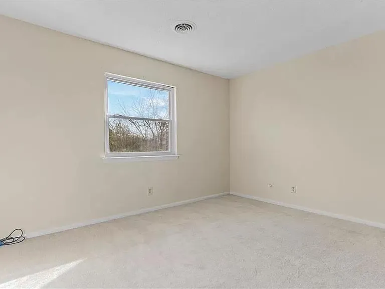 1676 Dylan Dr — Photo 7