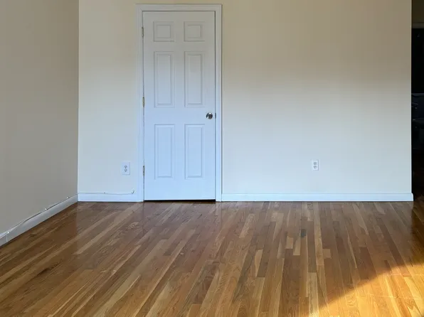 24-15 27th Street image 11 of 19