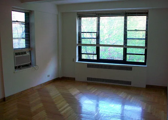 Rented by null | media 6