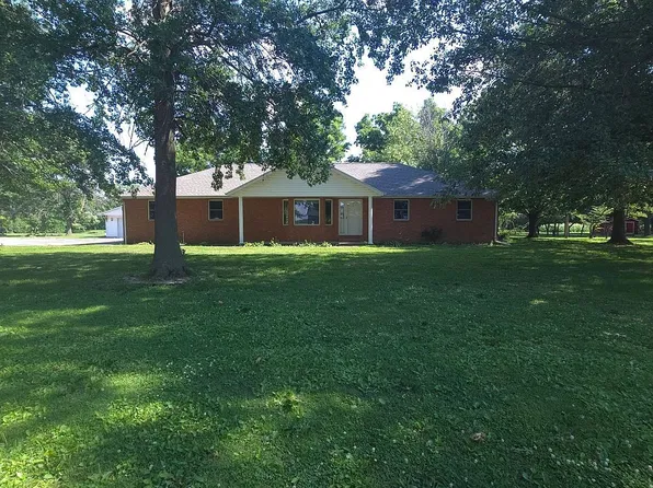 4780 Airport Rd, Damiansville, IL 62215