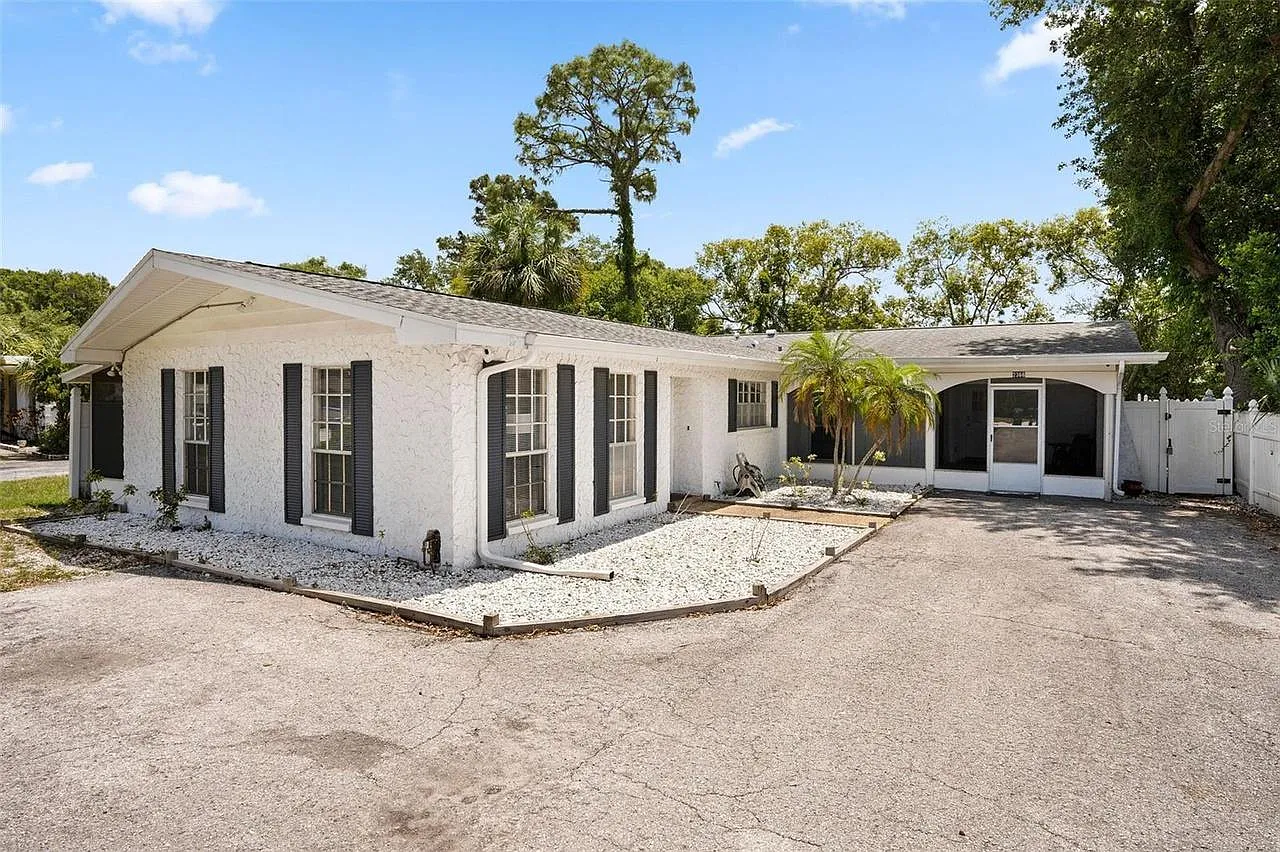4 bed, 1600 sqft, $3,500 — Photo 3