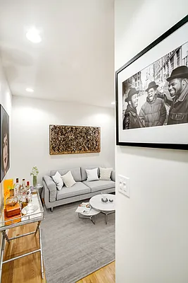 Rented by Compass | media 28