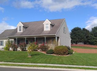 175 Apple Tree Ln, Mount Wolf, PA 17347
