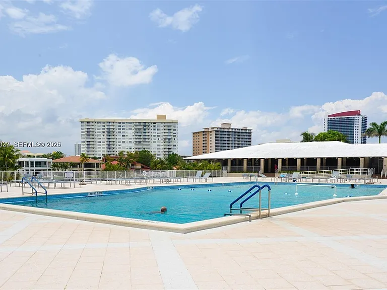 1950 S Ocean Dr #8K — Photo 17