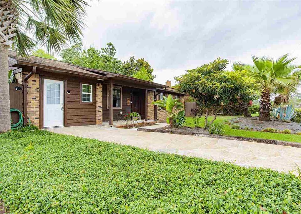 1st image of 1241 Redwood Ln