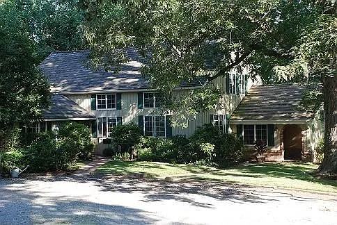 107 Edge Knoll Ln photo 1