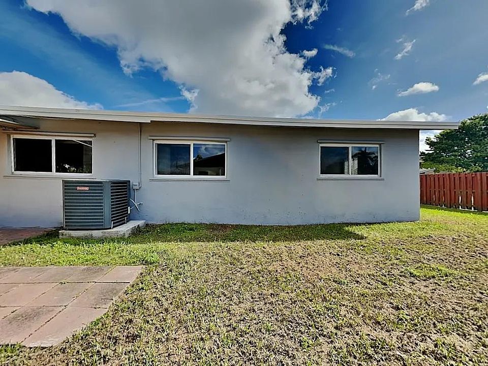 1st image of 2625 SW 32nd Ct