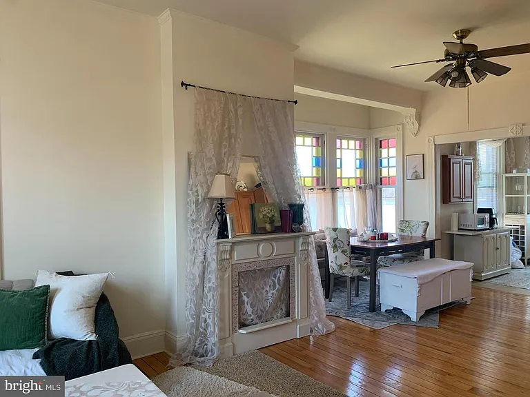 256 Radcliffe St — Photo 11