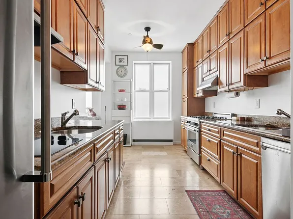 575 E New York Ave APT 4C, Brooklyn, NY 11225