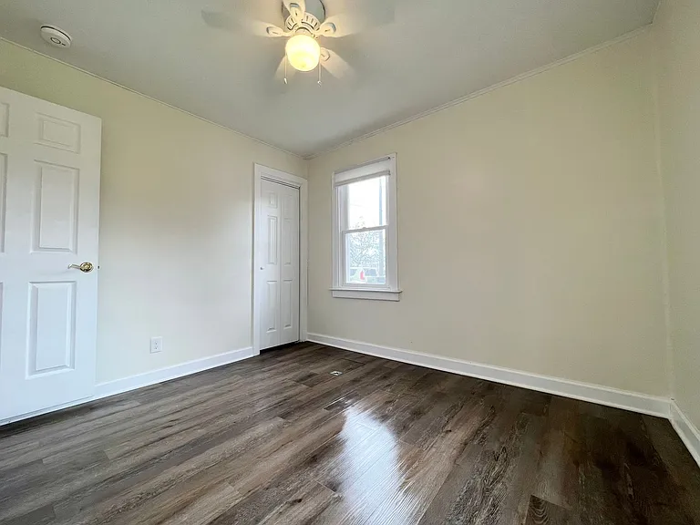 7531 N Inkster Rd — Photo 12