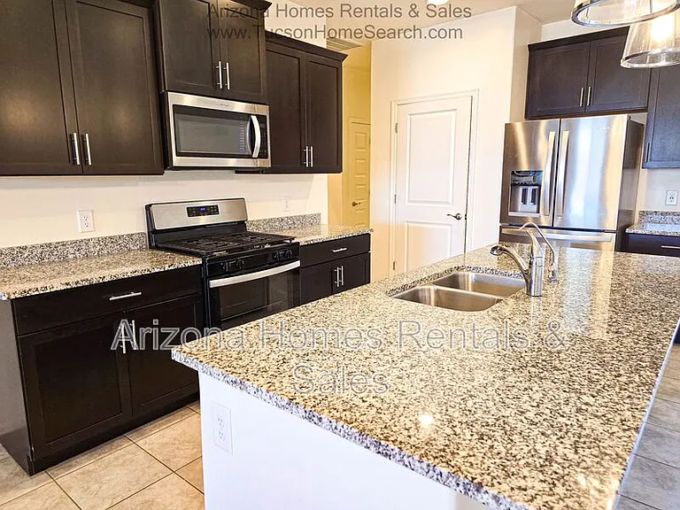 11295 S Weismann Dr — Photo 8