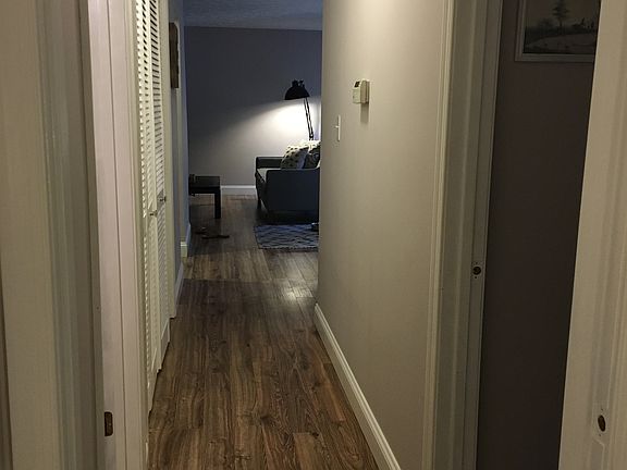 4th image of 44693 White Oak Ct #3B