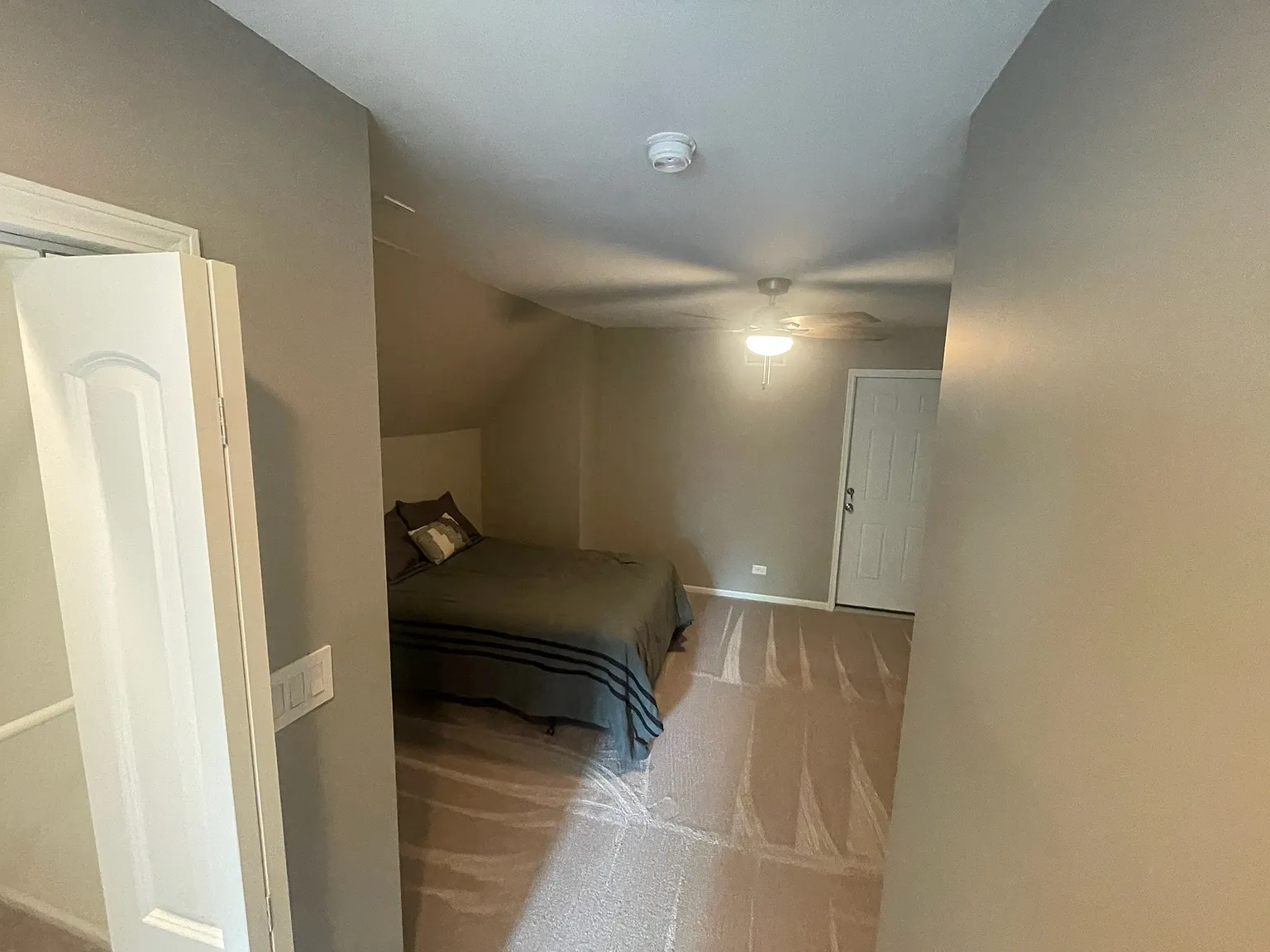 1 bed, $1,300 — Photo 3