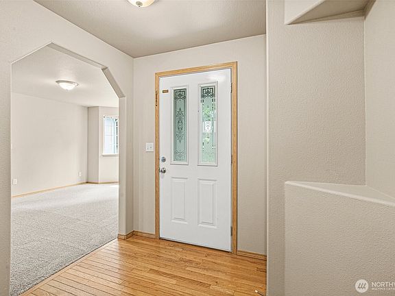 4th image of 3724 30th Avenue SE