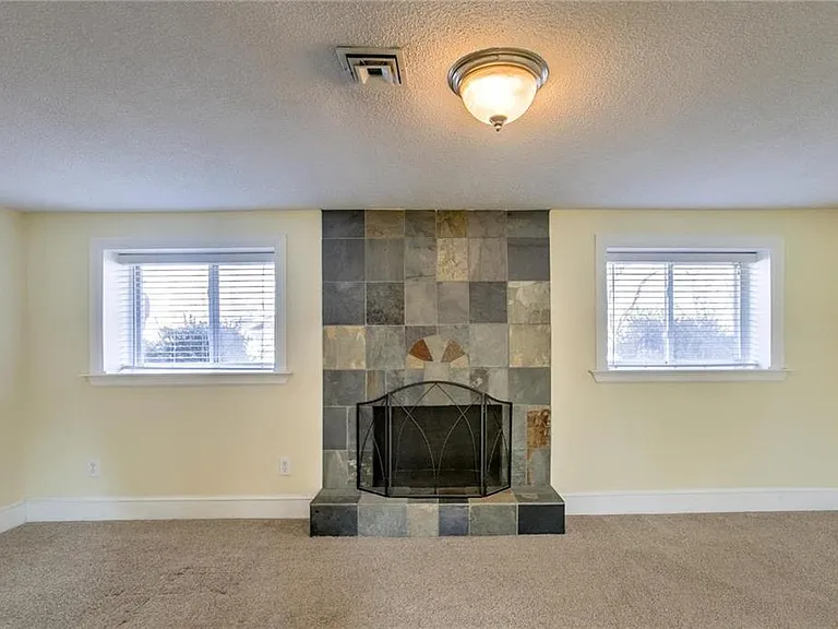7306 Melrose Ln — Photo 9