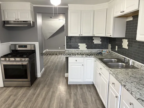 315 East School Street