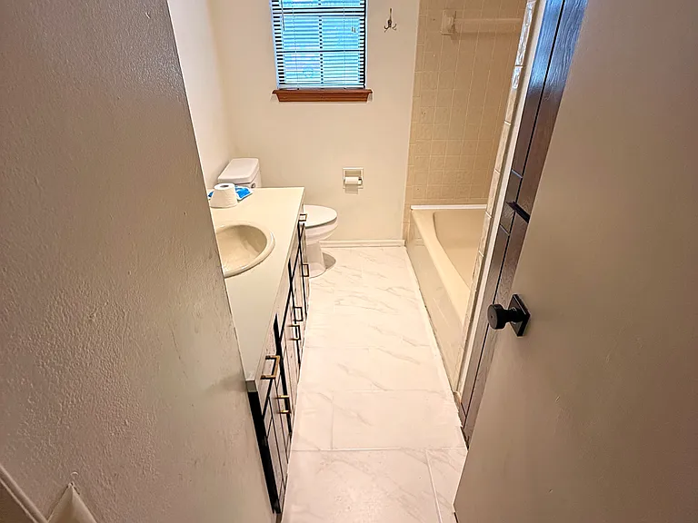 2729 Constitution Ave — Photo 10
