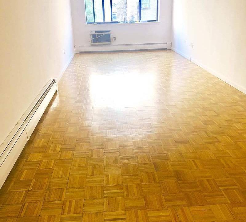 1st image of 14026 Franklin Ave APT 3H