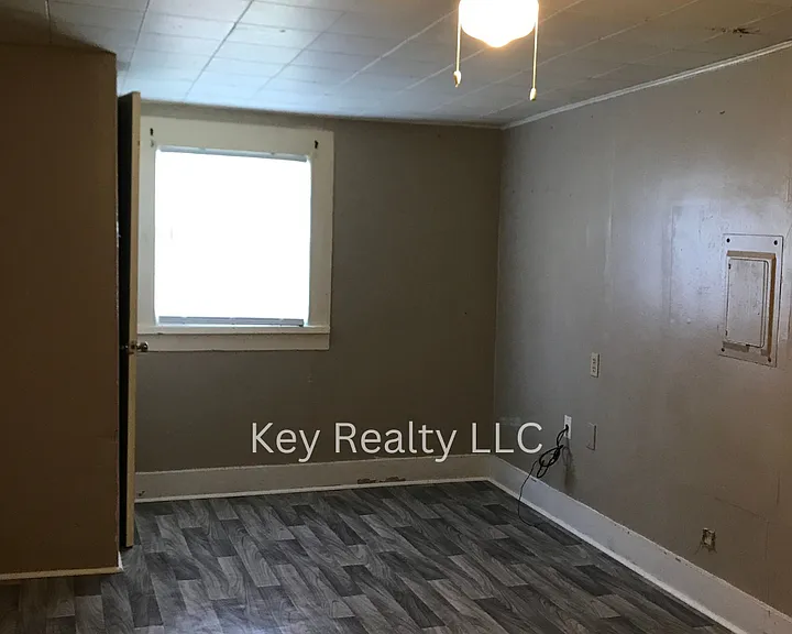 41 Westwood Blvd — Photo 7