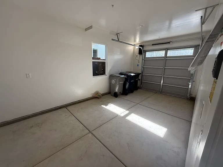 2607 Beaumont St — Photo 20