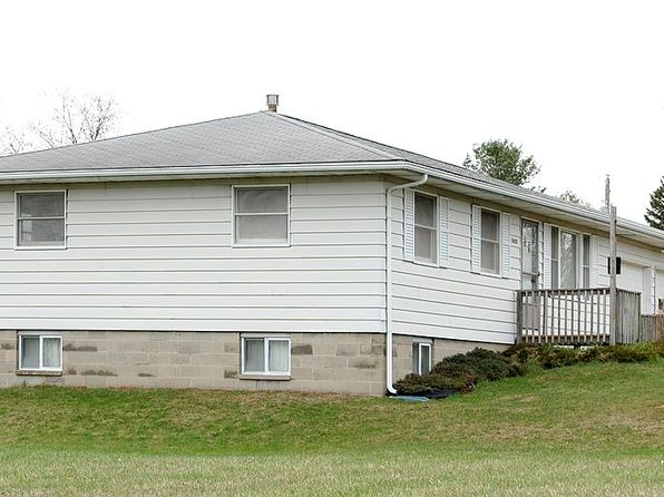 9282 E Miss Muffet Ln, Cromwell, IN 46732