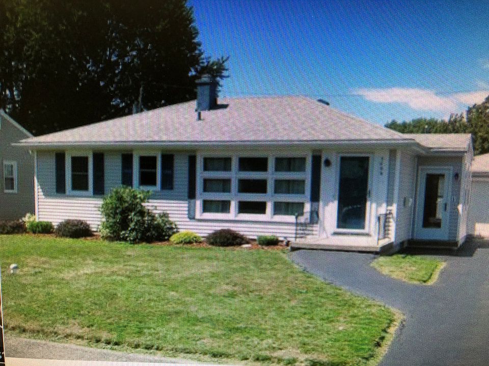 1st image of 5066 Stewart Pkwy