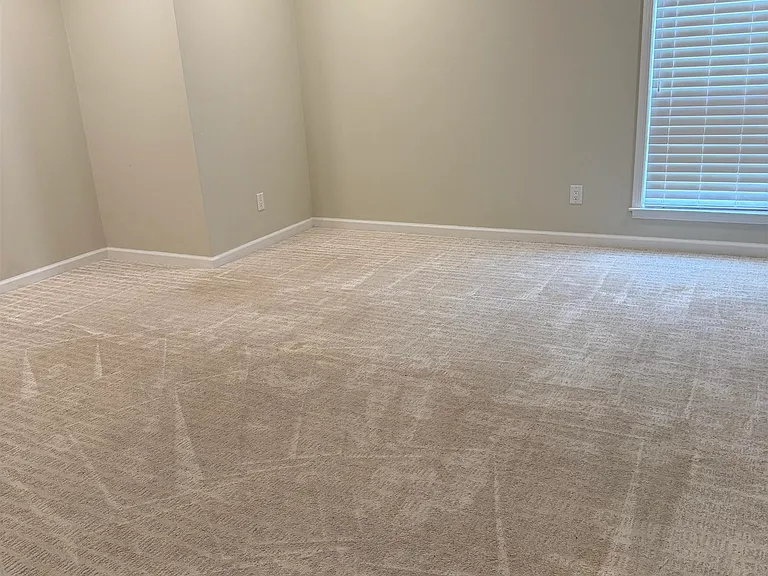 8442 Farrah Ln — Photo 10