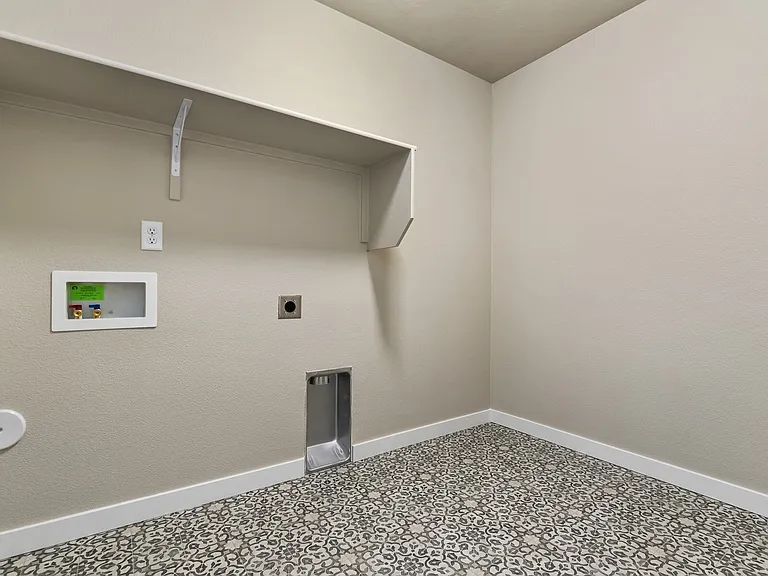 7807 S Dewberry Ave — Photo 20