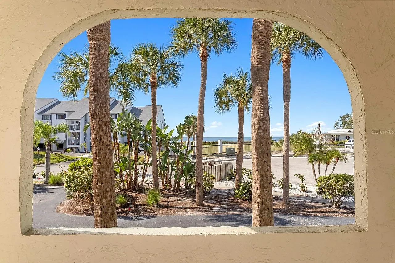 2 bed, 2.5 bath, 1104 sqft, $2,500 — Photo 4