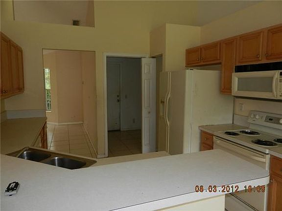5th image of 15702 N 95th
