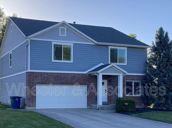 1928 Endicott Cir
