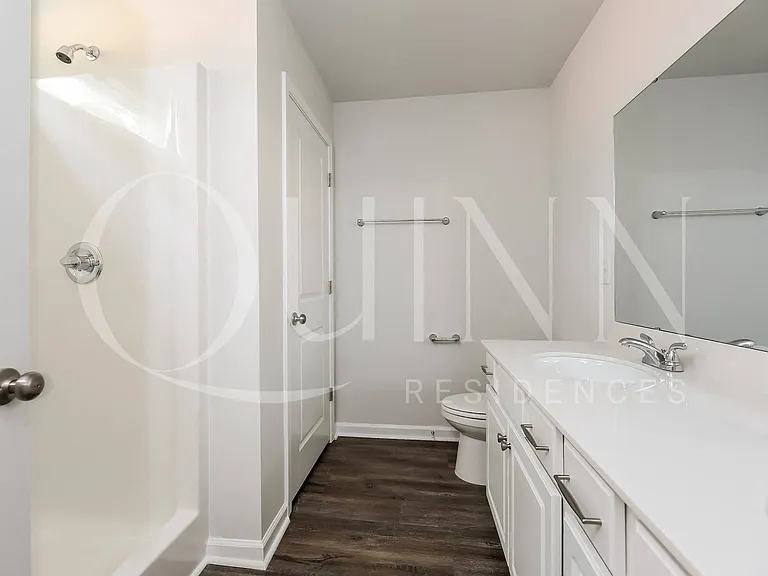 Tyger Pointe — Photo 40
