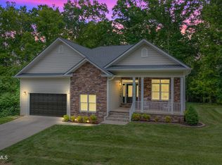 400 Post Oak Dr, Johnson City, TN 37615