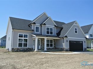 149 Taylors Mill Cir, Perrysburg, OH 43551