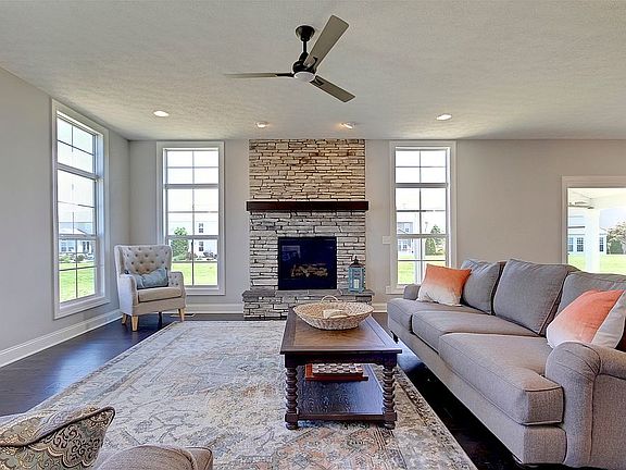 5th image of 737 Alten Ct