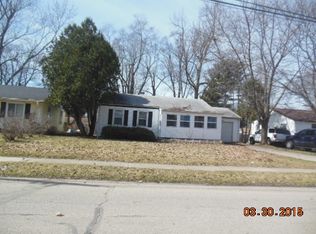2121 Huey St, South Bend, IN 46628
